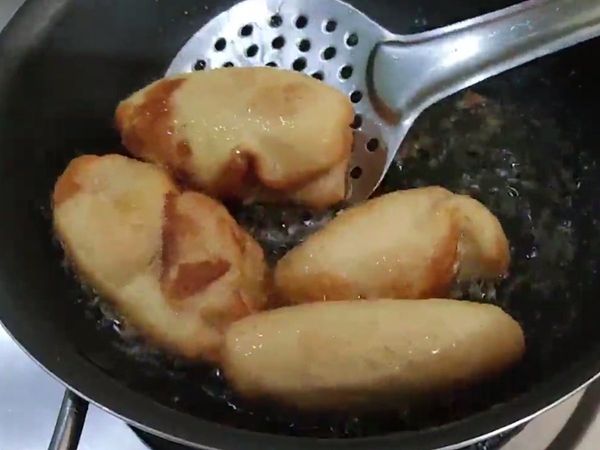 How to make bread rolls recipe vidhi in hindi