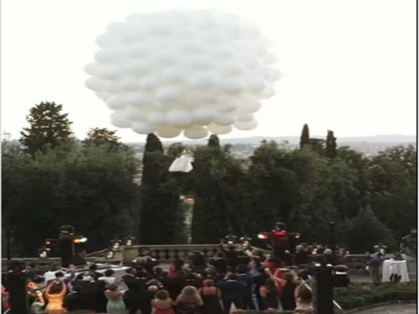Bride Grand Entry At Wedding Venue With Balloons Watch Viral Video 