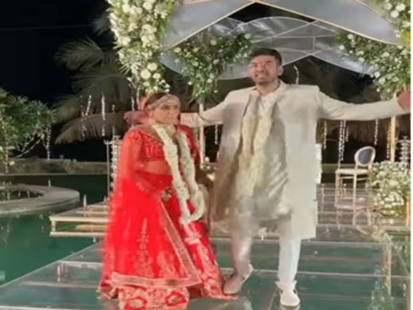 Wedding Video Bride Pushed Groom into swimming Pool Then What Happened Watch Viral Video