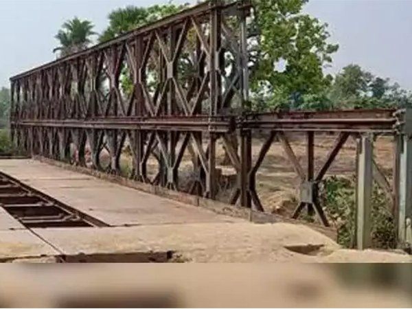 बिहार में रोहतास के बाद अब बांका में चोरी हुआ पुल, किसी को भनक भी नहीं लगी