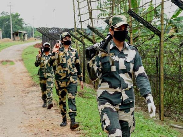 BSF Lodges Protest with Pakistan Rangers Over Drones Activities in Jammu