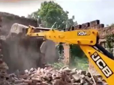 Mau, Uttar Pradesh, UP, Mukhtar Ansari, bulldozer Mau, Uttar Pradesh, UP, Mukhtar Ansari, bulldozer