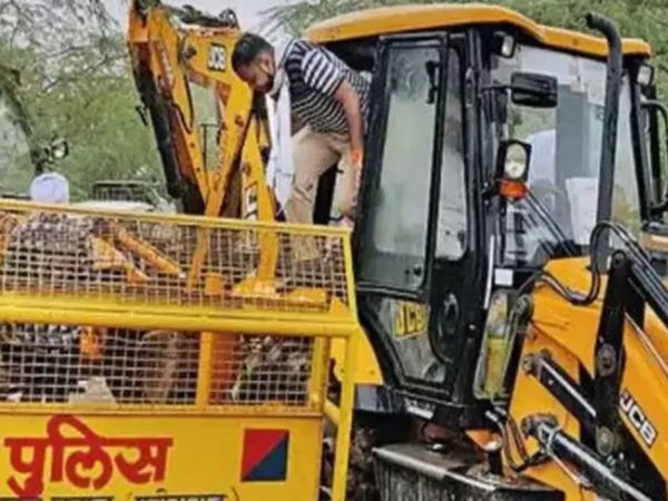 mp, shivraj singh chauhan, bulldozer