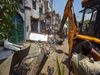 bulldozer, Bulldozer in Jahangirpuri, Bulldozers demolish occupied land,Delhi, Uttar Pradesh, Madhya Pradesh