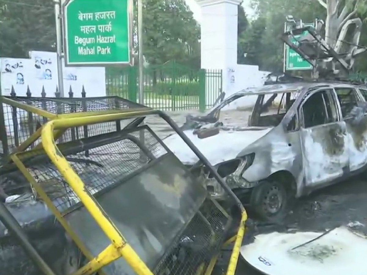 Anti CAA protest: प्रदर्शनकारियों के खिलाफ UP पुलिस की सख्त कार्रवाई, 164 केस दर्ज, 879 अरेस्ट