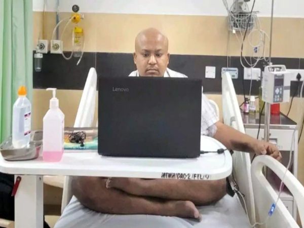 Cancer Patient gave job interview from hospital photo goes viral