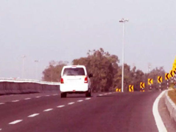 car rob bin west bengal 