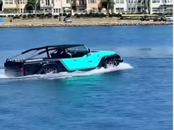 Car Running on Water Amazing Video Goes Viral