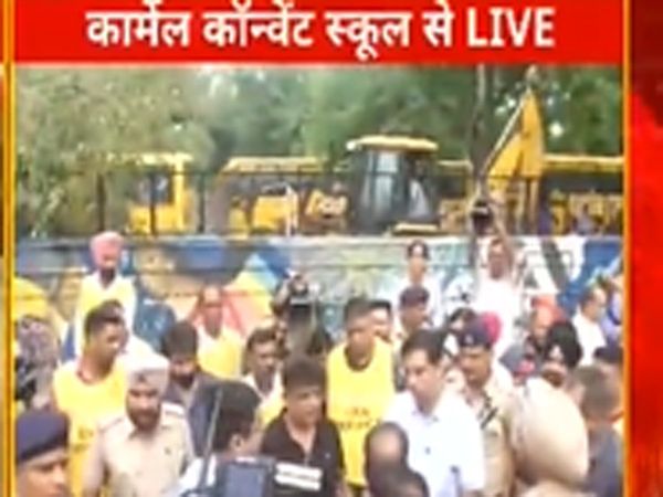 Chandigarh : one Student killed after tree falls at Carmel Convent School 