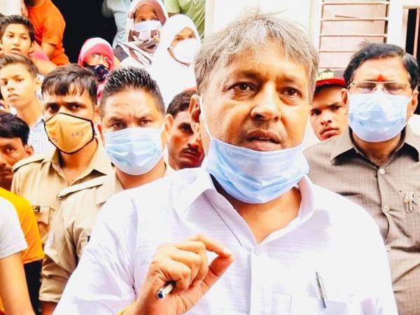 Case registered against Anil Sharma, Minister of State in Yogi government, alleging possession of land worth crores from fake documents