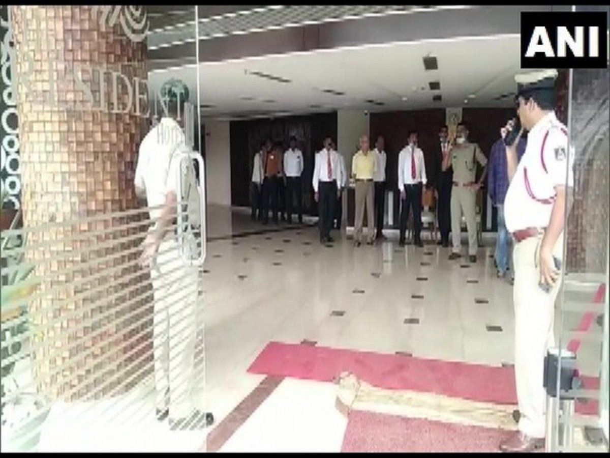 Karnataka: वास्तु विशेषज्ञ चंद्रशेखर गुरुजी के हत्यारों को पुलिस ने किया अरेस्ट, चाकू मारकर की थी हत्या