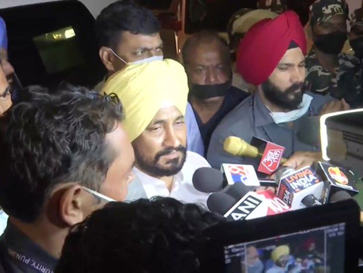 Punjab CM:पंजाब सीएम चरनजीत सिंह चन्नी ने गृहमंत्री अमित शाह से मुलाकात की, लखीमपुर हिंसा का मुद्दा उठाया
