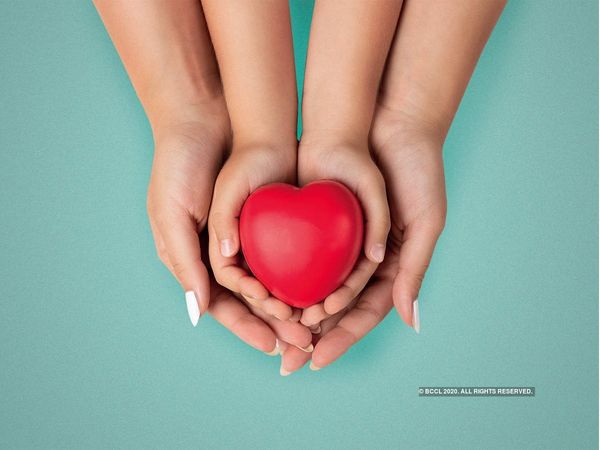 IVF से जन्मी मासूम ने यूं बचाई भाई की जान, देश में पहली बार हुआ ऐसा