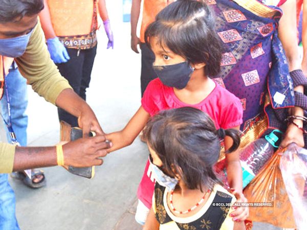 Rajasthan me Baccho me mila corona sankraman,rajasthan me corona teesri lahar