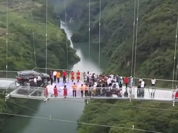 china biggest glass bridge