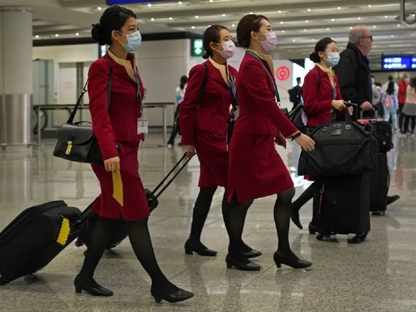 'हवाई यात्रा के दौरान डायपर पहनें फ्लाइट अटेंडेंट', कोरोना से बचाव के लिए चीन की सलाह