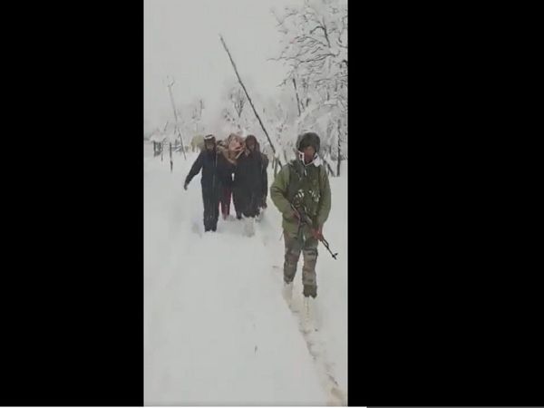 indian army, chinar corps, pregnant lady, jammu kashmir, LoC, Tangdhar sector