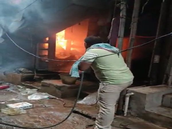 Massive fire in Chitkohra market