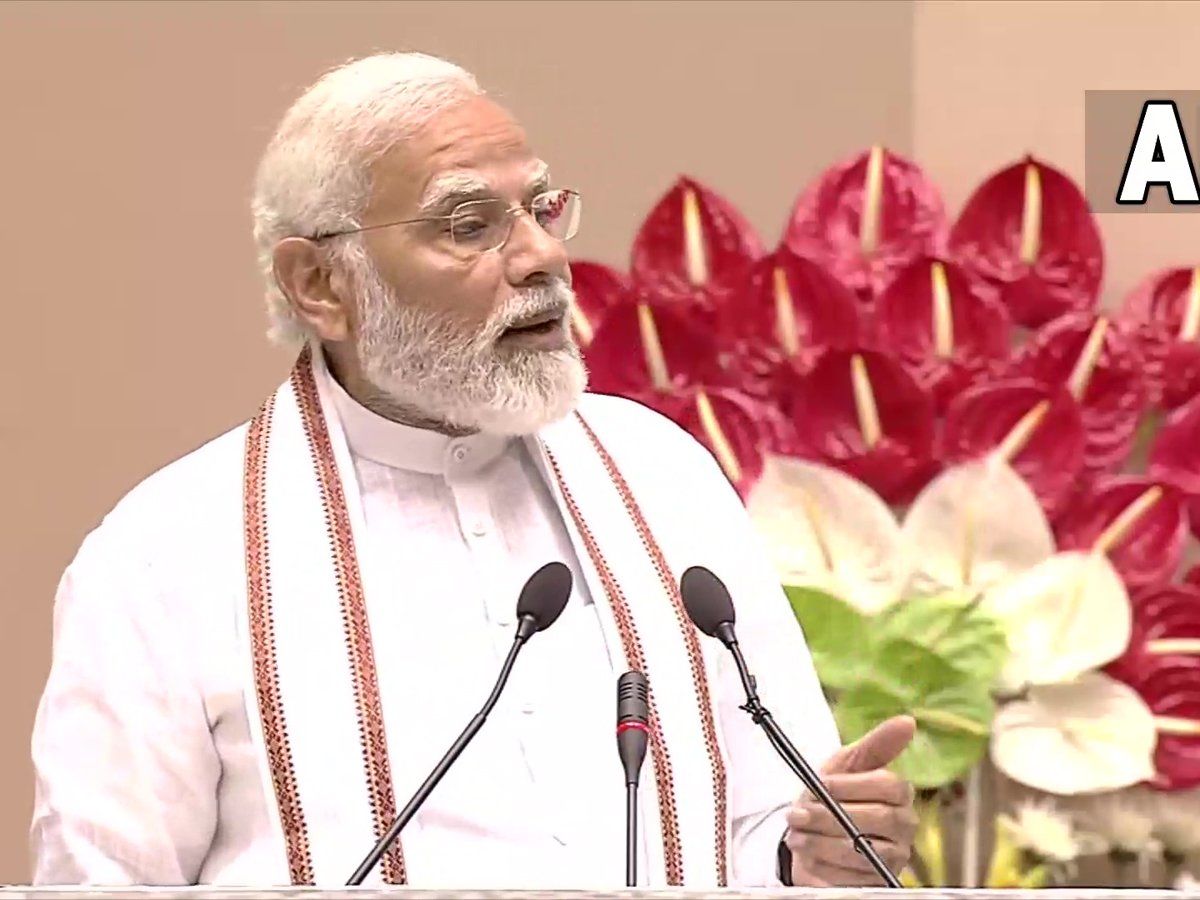 Civil Services Day : PM मोदी ने कहा-हम देश की एकता एवं अखंडता के साथ किसी तरह का समझौता नहीं कर सकते