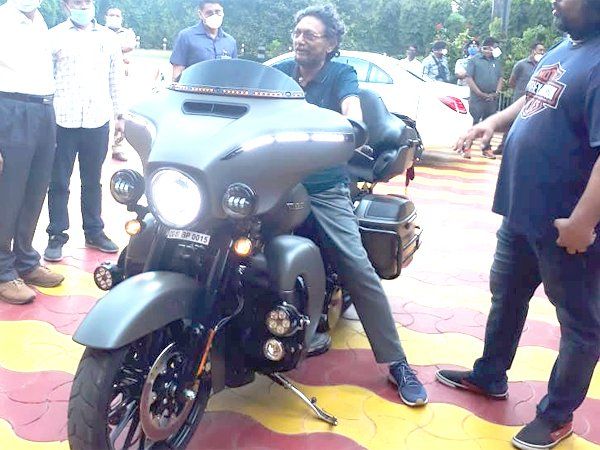 Chief Justice of India SA Bobde seen riding on Harley Davidson bike