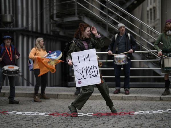 climate change: Nasa climate scientist breaks down in tears at protest
