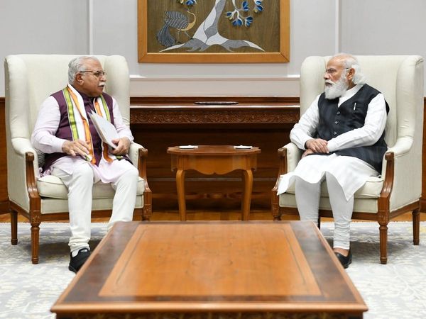 जन्मदिन की पूर्व संध्या पीएम मोदी से मिले सीएम खट्टर