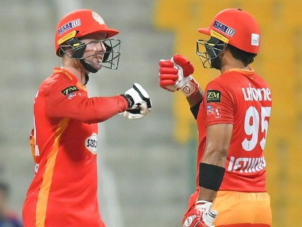 Colin Munro and Iftikhar Ahmed