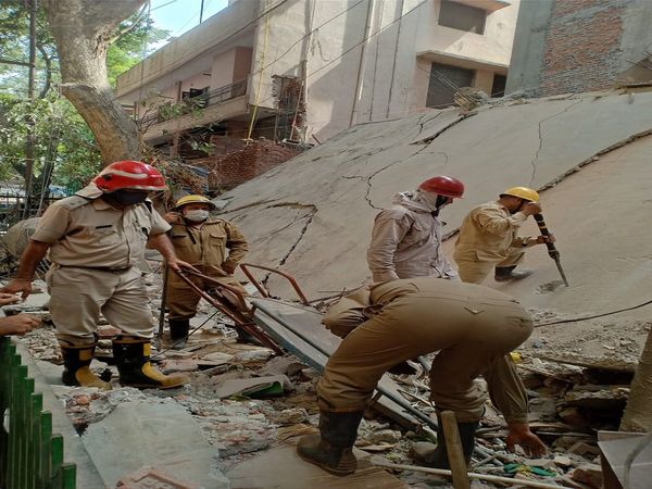 Under construction building collapses in Delhi's Satya niketan, rescue operation underway 