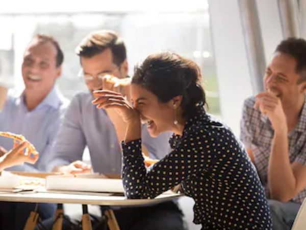 6 things that you should not share with your work space colleagues office tips