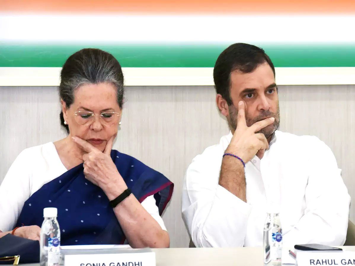 Congress Party की अजब मुसीबत अपने ही बन रहे 'परेशानी का सबब', किस किस को मनाएं!