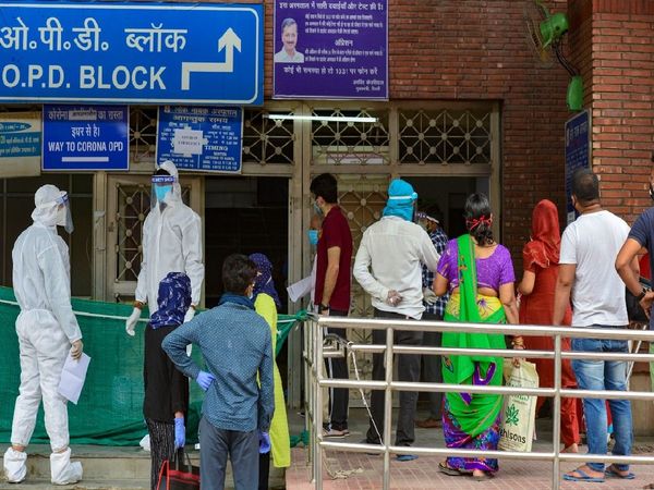 Community Transmission: क्या दिल्ली कम्यूनिटी ट्रांसमिशन की तरफ बढ़ रही है, मंगलवार को मिल सकता है जवाब