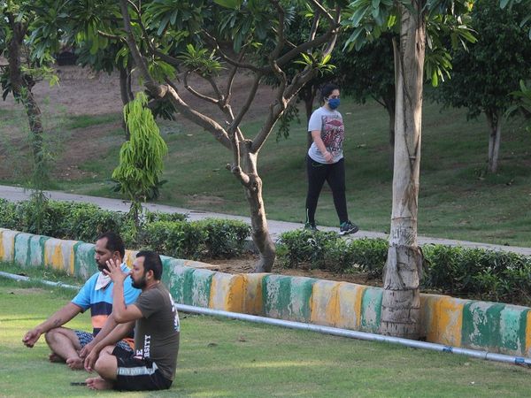 Lockdown से कोरोना के खिलाफ जंग लड़ने में मिली मदद, फिर भी कोरोना का खतरा बरकरार