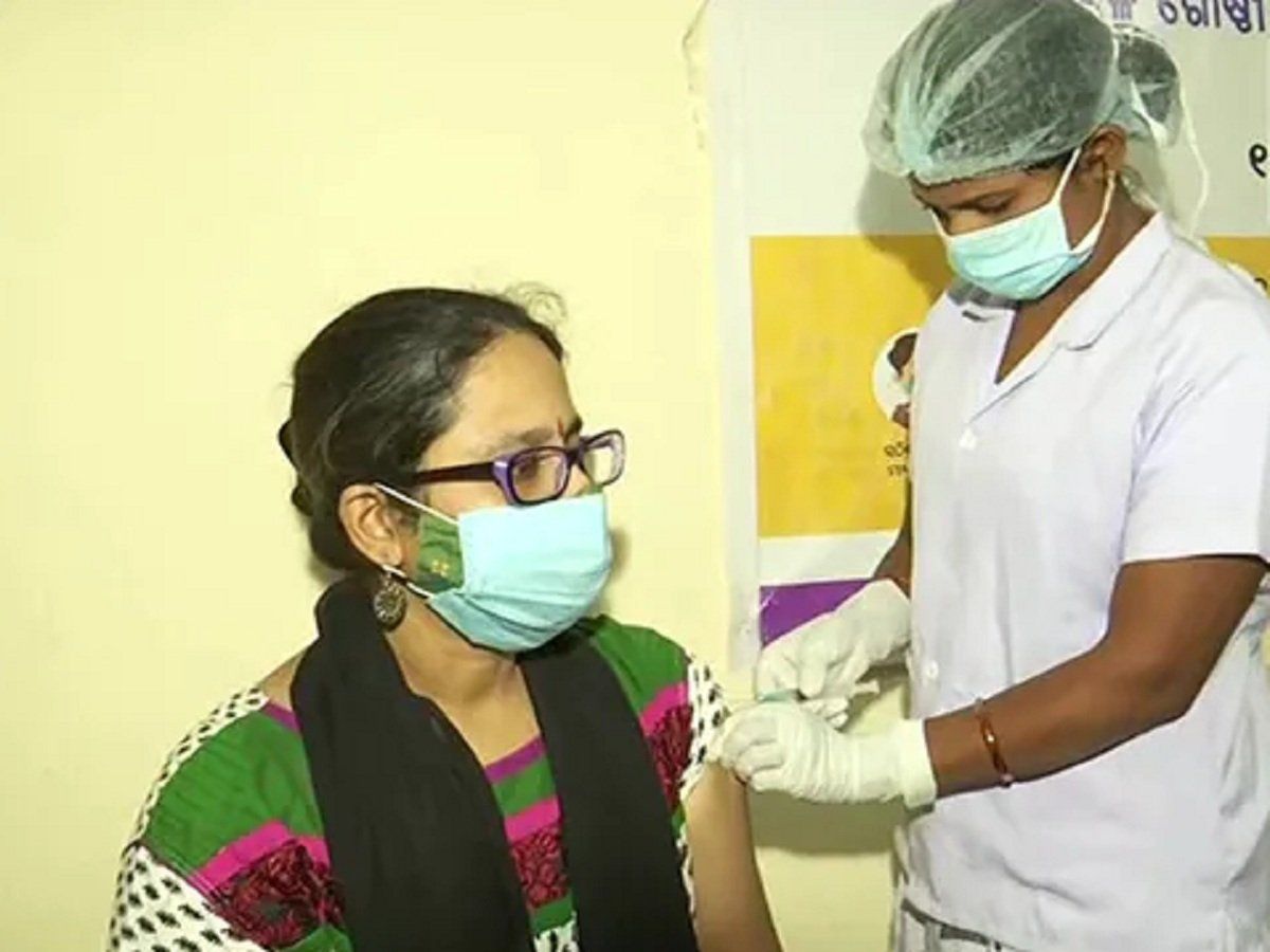 आगरा में 60 से ज्यादा केंद्रों पर लगेंगी बूस्टर डोज, कोविड टीकाकरण के तहत दो महीने तक मिलेंगी मुफ्त