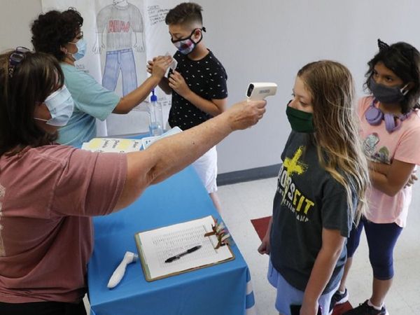 जोरशोर से जारी है कोरोना का टीकाकरण, बच्चों की कब आएगी बारी?