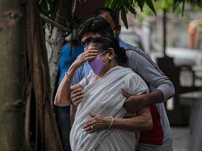 आपके दिमाग पर कहीं गहरा असर डालता है कोरोना, हर 3 में से एक शख्स झेलता है ये परेशानी आपके दिमाग पर कहीं गहरा असर डालता है कोरोना, हर 3 में से एक शख्स झेलता है ये परेशानी