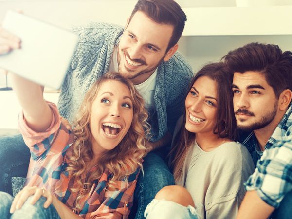 Relationship Tips what to do if you do not like your partner friends