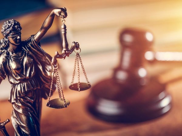 A person from UP, who was in jail for 26 years on false Case, got acquitted, said – whole life went to court hearing