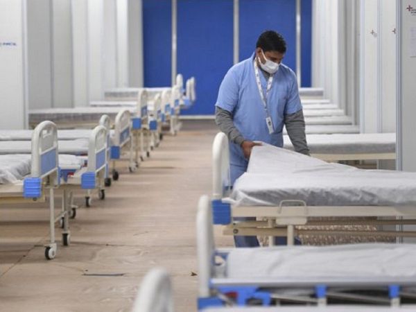 Covid 19 in Delhiदिल्‍ली में कोविड से बढ़ते मामलों ने बढ़ाई चिंता, सरकार ने दिए अस्‍पतालों में बेड क्षमता बढ़ाने के निर्देश