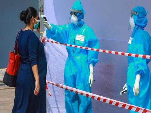 Omicron ने बढ़ाई चिंता, केंद्र ने राज्‍यों को दिए निर्देश, अंतरराष्‍ट्रीय उड़ानों को लेकर SOP की होगी समीक्षा