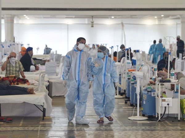 Sister dies from Corona, brother Pankaj Kumar Singh makes his school Covid Hospital at Begusarai in Bihar