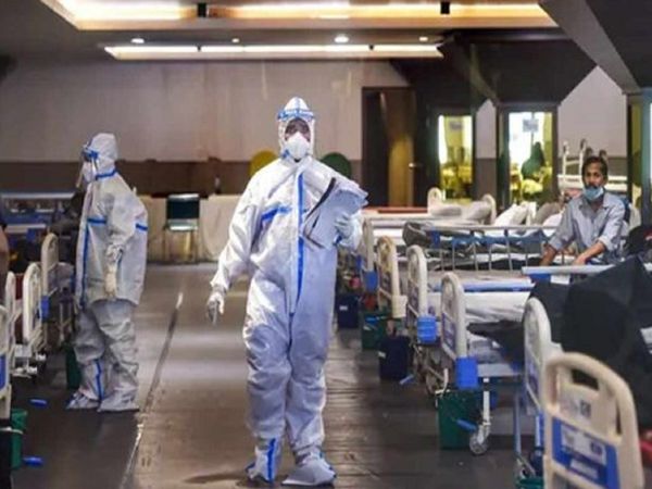 दिल्‍ली में घट रहे हैं कोविड केस, पर मौतों की संख्‍या बनी चिंता का सबब, 24 घंटों में फिर 43 मरीजों ने गंवाई जान