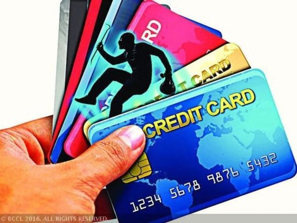 Credit- Debit Card: 1 जनवरी को होने वाले बदलाव से पहले ही जानें डेबिट और क्रेडिट कार्ड से जुड़ी खास बातें