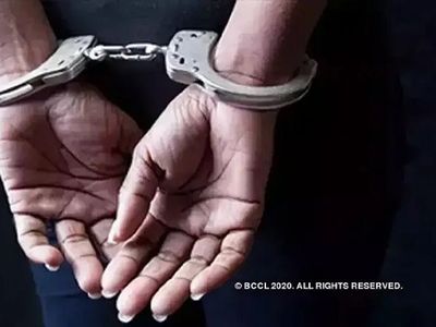 स्पेशल 26 की तर्ज पर वो बनाते थे शिकार, जब हुआ भांडाफोड़ तो यूपी पुलिस के उड़े होश स्पेशल 26 की तर्ज पर वो बनाते थे शिकार, जब हुआ भांडाफोड़ तो यूपी पुलिस के उड़े होश