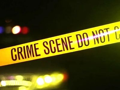 Delhi Crime News: दंपति ने भतीजी को पहले मारा और दीवान में शव रख कर पूरी रात उस पर सोते रहे Delhi Crime News: दंपति ने भतीजी को पहले मारा और दीवान में शव रख कर पूरी रात उस पर सोते रहे