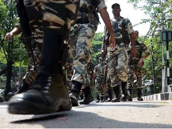 J&K: शोपियां में छुट्टी पर घर गए CRPF जवान की हत्‍या, आतंकियों ने दिया वारदात को अंजाम