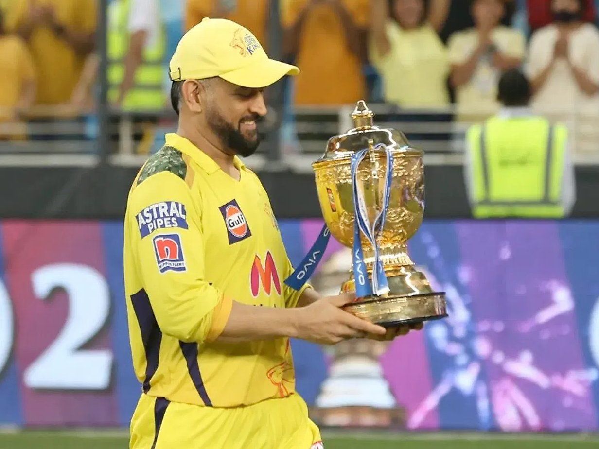 Rohit and Dhoni : हिटमैन का रिकॉर्ड खतरे में, ये आईपीएल टीम रच सकती है इतिहास