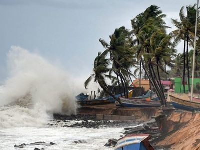 NDRF teams reday to tackle Cyclone Yaas in Bengal and Odisha NDRF teams reday to tackle Cyclone Yaas in Bengal and Odisha