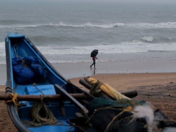 Cyclone Yasa Odisha: 'यास' की दस्तक से पहले ओडिशा की यह है तस्वीर, देखें वीडियो
