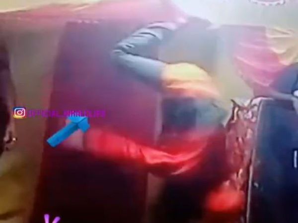 Boy Dance Video boy Dance in Unique style then what happened watch funny viral video in hindi