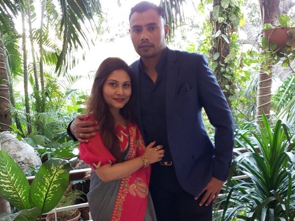 Danish Kaneria with his wife